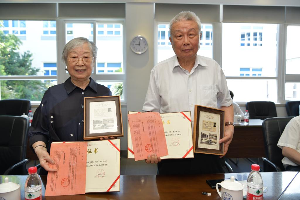 黄色动漫